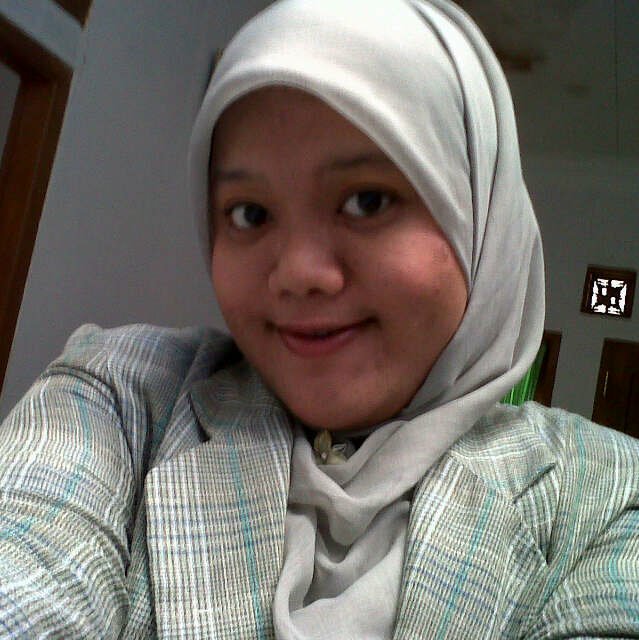 bethroza's profile picture. 