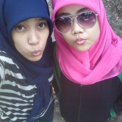 AnnisyaHestiN's profile picture. 