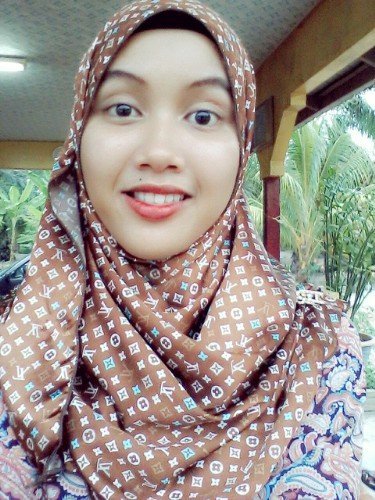 NUR AQILAH NAJWA BT ABU HASAN .
 PRA UNIVERSITY SMKDH
19 YRS .
Ig : Aqilah_najwaa
Fb : Aqilah Najwa
Id : Aqielah95_