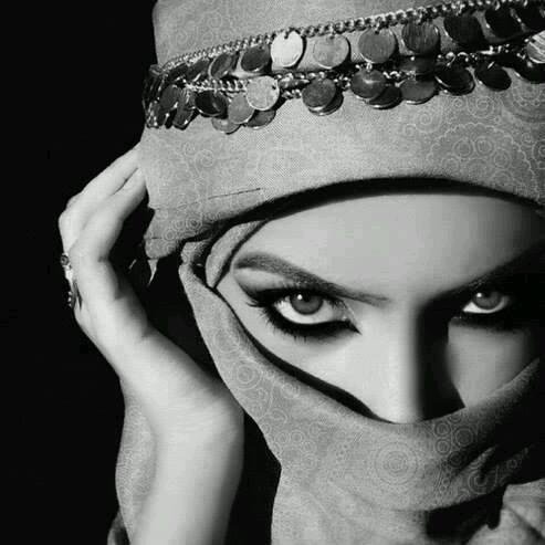 Xeemm88's profile picture. نصف مجنونة ونصف عاقلة ، مشوشة ومكركبة ورغم ذلك لا زلت صامدة ‎:D‎‏ اجتماعية جدا