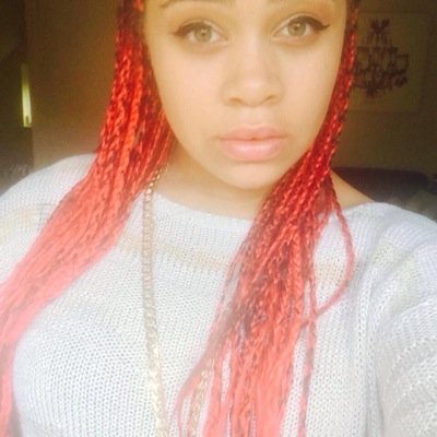 My name is Mia-Leigh 茉莉 15 ...Up and coming singer.