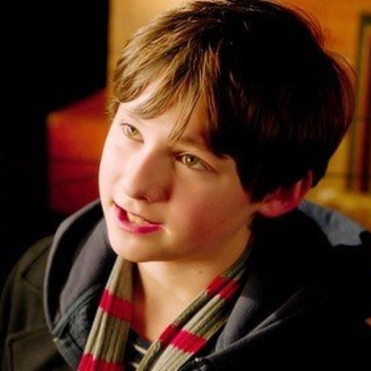 ❝I'm done reading about heroes. I want to be one.❞ ⊱There's a lie in between a promise, and many excuses⊰ (#OUAT ∿ #RP)