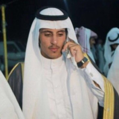 أتيت الى عالم التويتر .. فلم اضع صورتي ولا اسمي للشهره .. طموحي ان اصل لمستوى ذائقتكم فقط