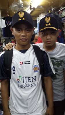 ketika kamu memutus kn untk brhenti mncoba maka saat itu jga kmu akan memutuskn untuk gagal..