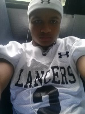 JasonCarson40's profile picture. 