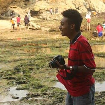 Kujalani 1/4 mil kehidupanku, untuk 1/4 kehidupan yang akn kujalani besok,,,

#kutipan