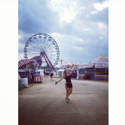 Just a normal girl who loves her friends and is addicted to music.