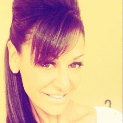 karinacallcosta's profile picture. 