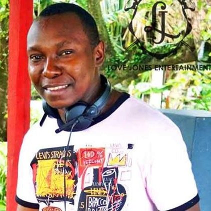 Dj/Music Producer(Afro Beats & Hip hop) & Mixing Sound Eng. SHOWTiME VIDEO MIX @Canal2 Musique & @Canal2 International. 
Booking : (+237) 669992860