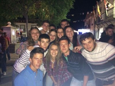 la quiero más que a nada en este mundo a pesar de todo sigue a mi lado te quiero mucho enana :) #5 má siempre me encanta esa niña