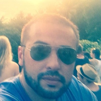 Pseudo ativista pela ética e mobilidade urbana. Chato, otimista, barbudo, e viciado em doce de leite.