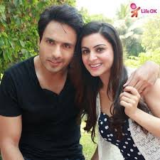 Aamna_rafiq's profile picture. On Twitter just for iqbal and shraddha as I love them both :*