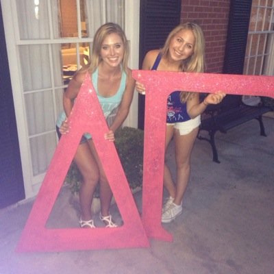 University of Southern California ΔΓ