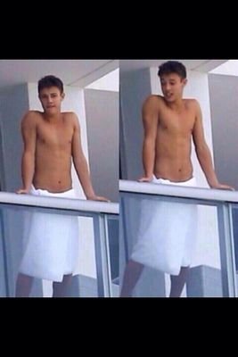 Hey, this is a free follow. Go follow  @nashftespinosx 
She is fun and entertains you. Stay strong beautiful ❤
If you want to be next, tweet me !