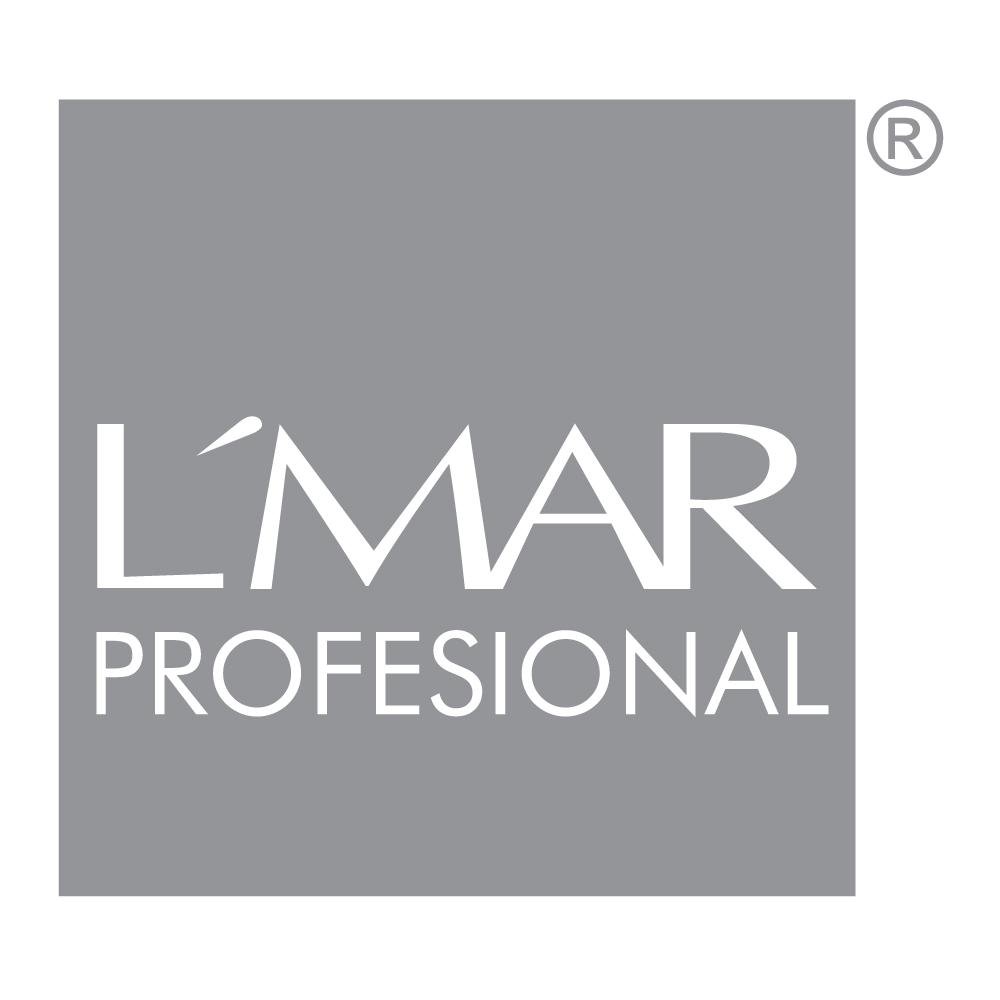 Laboratorio especializado en la elaboración de productos cosméticos capilares y corporales para profesionales de la belleza y para el uso de toda la familia.