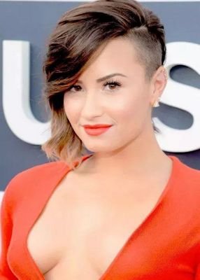 Hola Me Llamo Daniela Me Dicen Danny soy de Chile soy Belieber ,Lovatic y Hunter *-*
