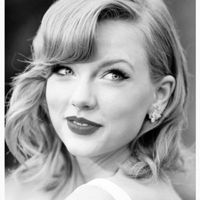 The long-awaited single SHAKE IT OFF from Taylor is out NOW! Her new album will be released on 27th Oct. Preorder them on ITunes NOW!