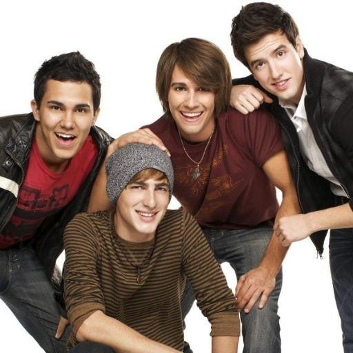 Hay que disfrutar de Big Time Rush ¬__¬ me encanta cantan muy bien jejeje molan viva !!!!