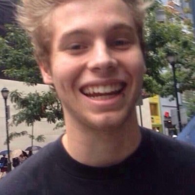 testlayout182's profile picture. 