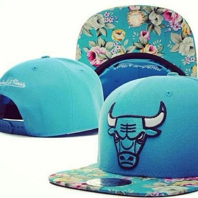 VENDEMOS TODO TIPO DE BOTINES (Air Max Botas de Futbol ...) CHANDAL DE MARCA GORRAS GAFAS Y CAMISERAS FUTBOL Y NBA. CONTACTEN POR MD