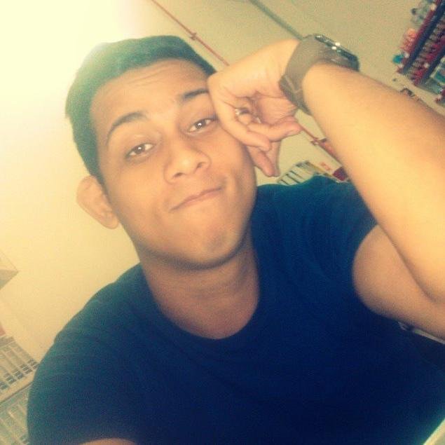 ★ Mi madre dice que me llamo Leonardo. Alegre desde el 89. Si no te gusta lo que escribo no me leas, pero no critiques. Mente abierta a todo cambio. ★