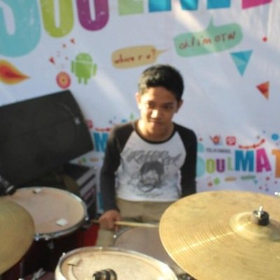 lelaki yang ditakdirkan menjadi keren✌️