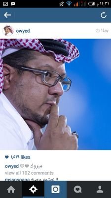 شاعر زمن مني شاعر وقفته ساعات