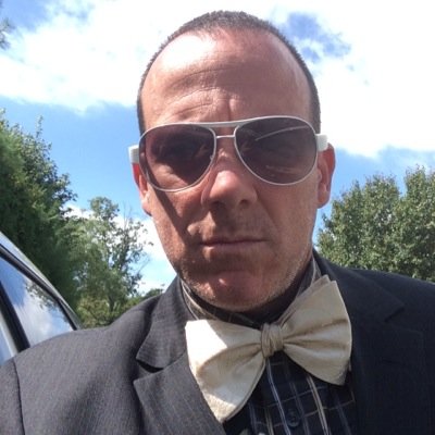 Cinematographer for over 25 years transitioning to photography almost 10 years ago. Manager of photography division of Riccardo Studios.
