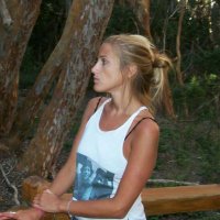 Mariana Taglioli (@4e0ad6aaeaf547f) 's Twitter Profile