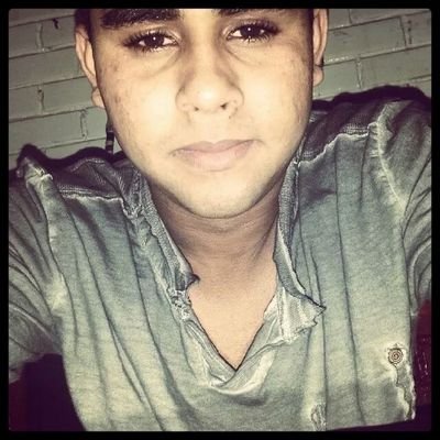 nao to nen ai para aqueles que falao por traz de mim , pois sempre estarei na frente dele !........