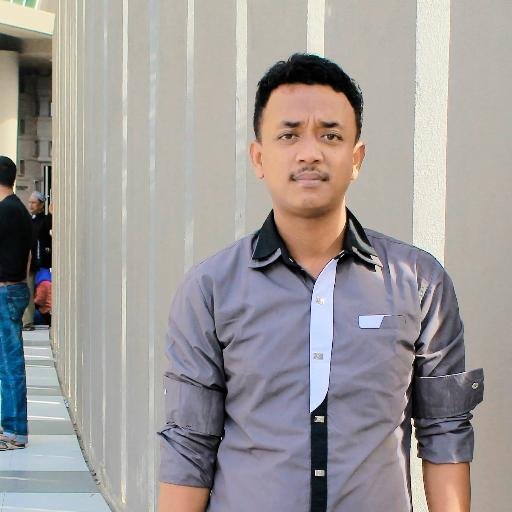 Pin : 58666E9B
Fb : Wakroen Nek moyang
Ig : Wak_roen
