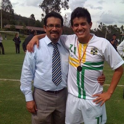 El fútbol es mi deporte, la Liga mi pasión. Amo a mi esposa y a mi hijo. La justicia y la honestidad son mi camino a seguir