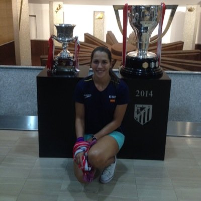Fisioterapeuta. Jugadora de waterpolo. Campeona de Europa en Budapest 2014, Campeona del Mundo en BCN 2013 y Subcampeona olimpica en Londres 2012.