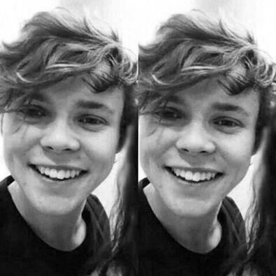 i gave you a free follow to help you gain so follow @damnastxn for me please