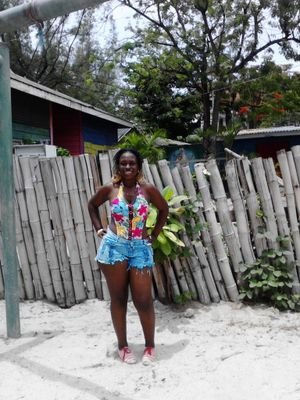 ShaniquqW's profile picture. 