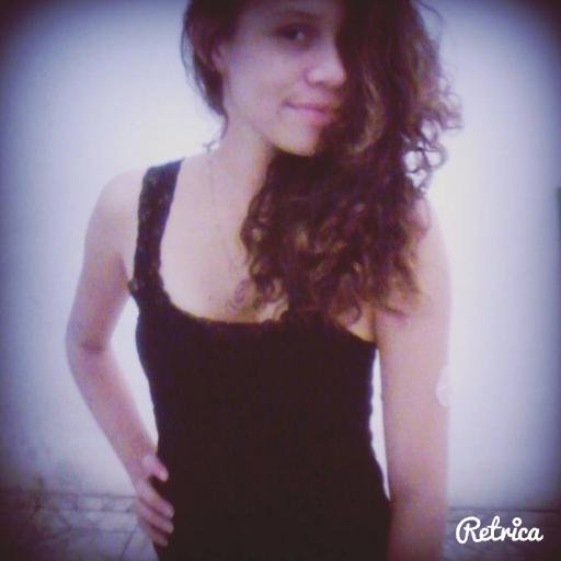 joliiee_'s profile picture. Ah , definindo em: amo passear viajar , moda maquiagem e doces!