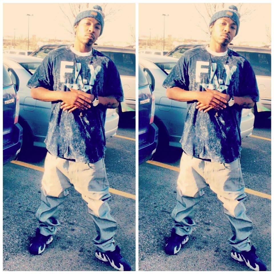 niggas HATED & SNAKED out so im rockin #Solo FREE 4ERIC3 R.I.P 5WINSTON1 , 7PORK2 & 6REESE8
