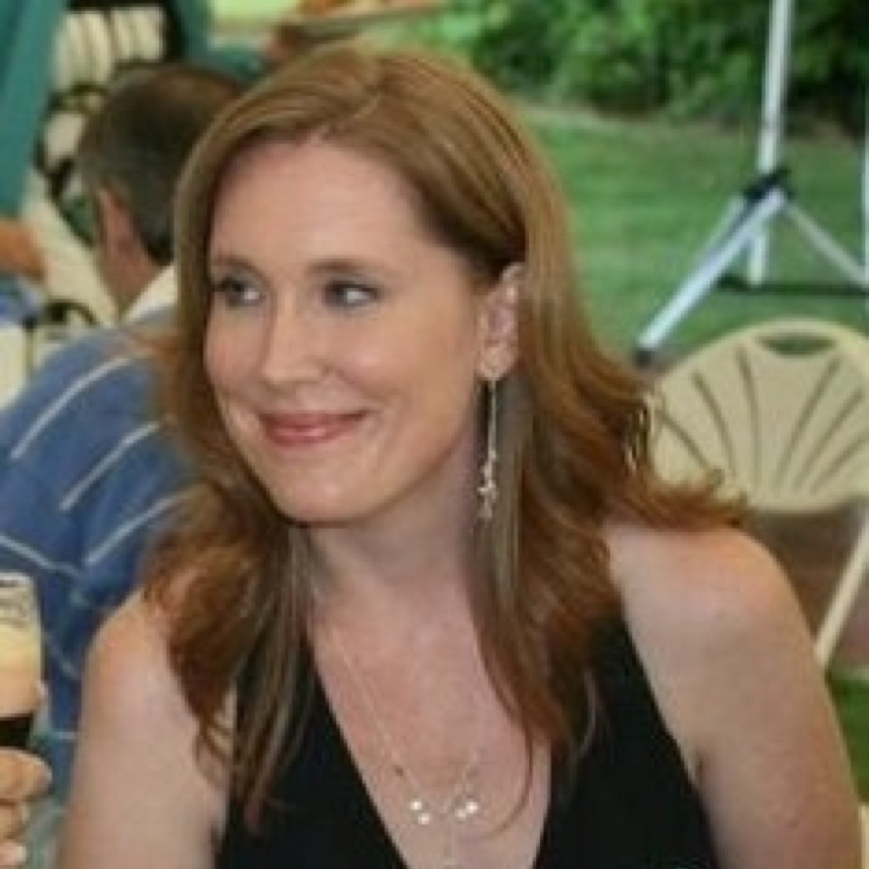 Crafter, cook, foodie, bacon lover, critter wrangler, gardener, and last but not least- momma to a tiny wild child.