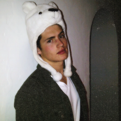 proudsulkin's profile picture. sou apaixonada pelo bêbado que casa com a abelha rainha de gossip girl