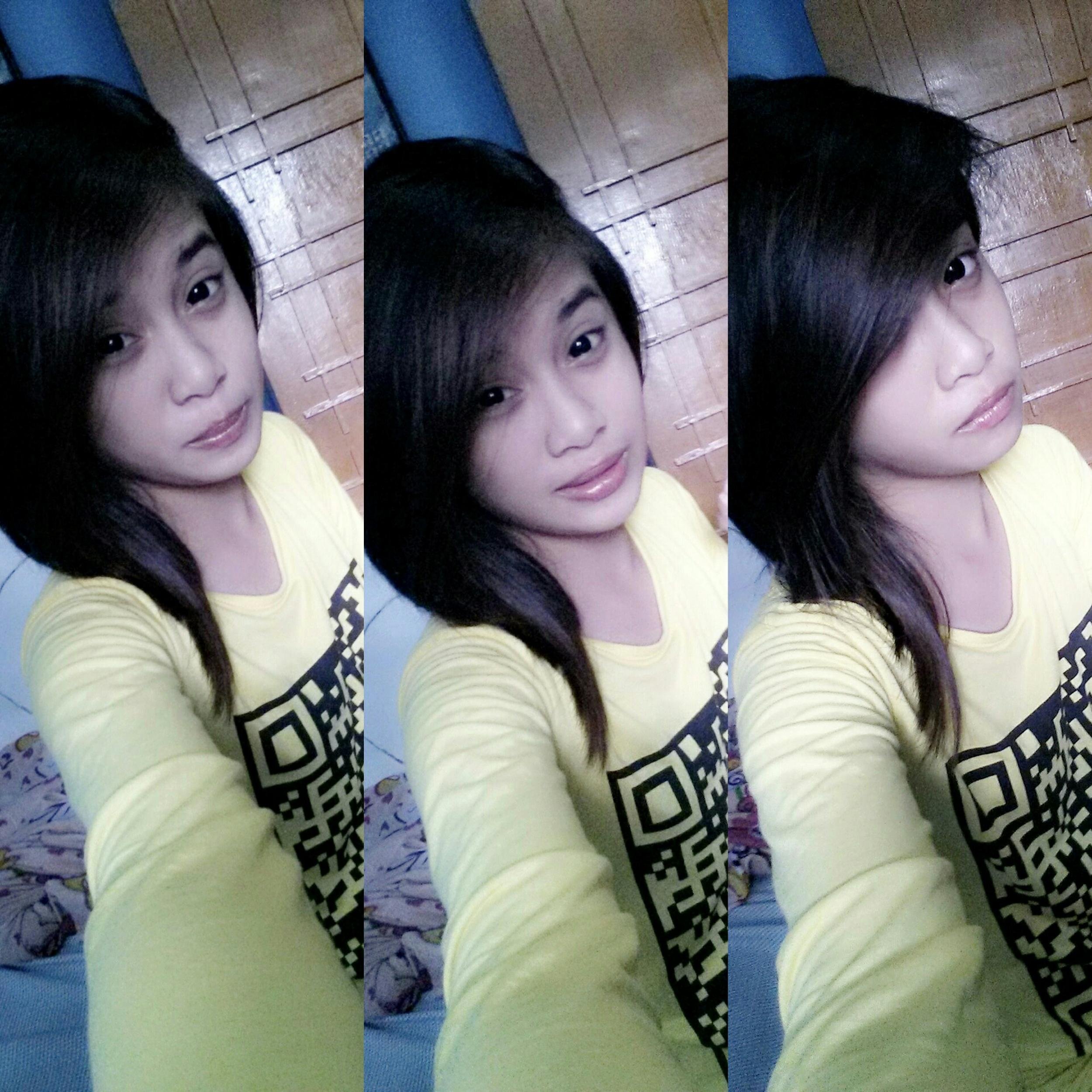Im...Cristinejoy U Can Call Me ChiChi.. MusiC is My Life .... I like DancinG... :3 


.# Ok, Just Keep Calm , And Turn Yourr Swag On., 
  ~YOLO