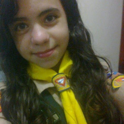 “Aprendi a ser verdadeiro vendo a falsidade das pessoas.”   ♥♥