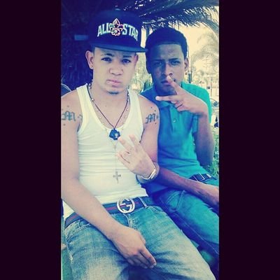 - Lealtad y Pureza'