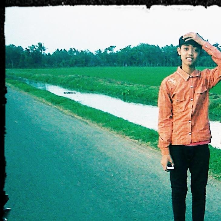 baequni00's profile picture. 