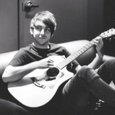 free follow from @alltimeysh bc you're awesome! ^___^ please follow that acc instead//have a nice day everyone :*
