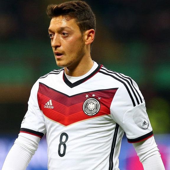 Mesut Oziil :)