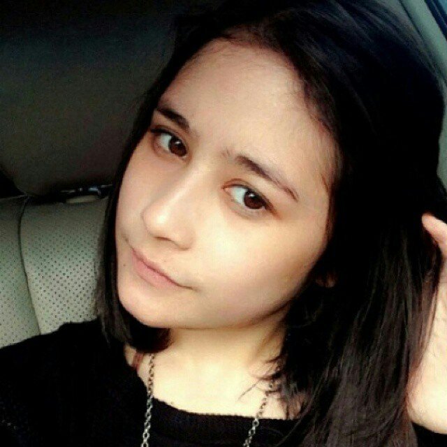 Fans Club Of @PrillyBie (PrillyLatuconsina)| Tanpa Prilly kami bukan apa-apa dan tanpa kalian (Prillvers) kami tak berdaya| Prillvers? Click Follow, thanks