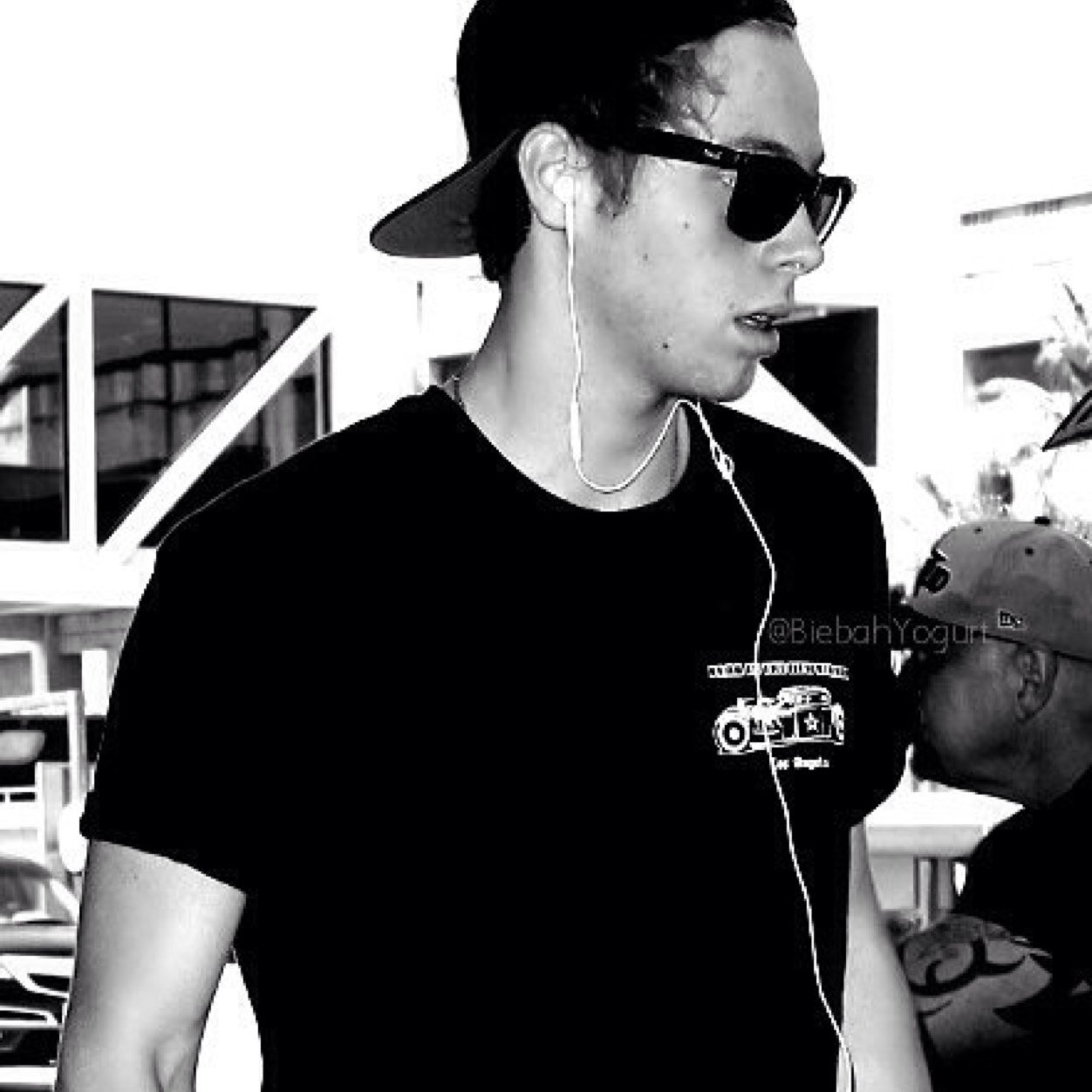 Savedcalm5SOS's profile picture. You just got a free follow, so go follow @cashtonargh will 100% follow you back! X