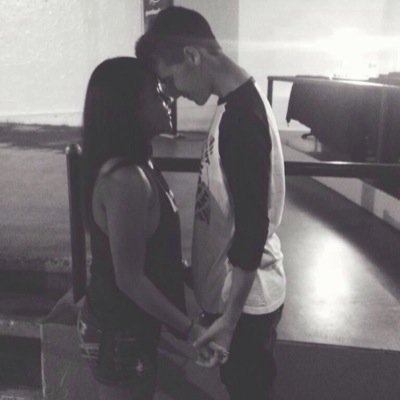 FREE FOLLOW || . pls follow @aliasantiago_xo , shes so close to 1k. GET HER THERE. SHES FOLLOWING BACK TOO!!!
