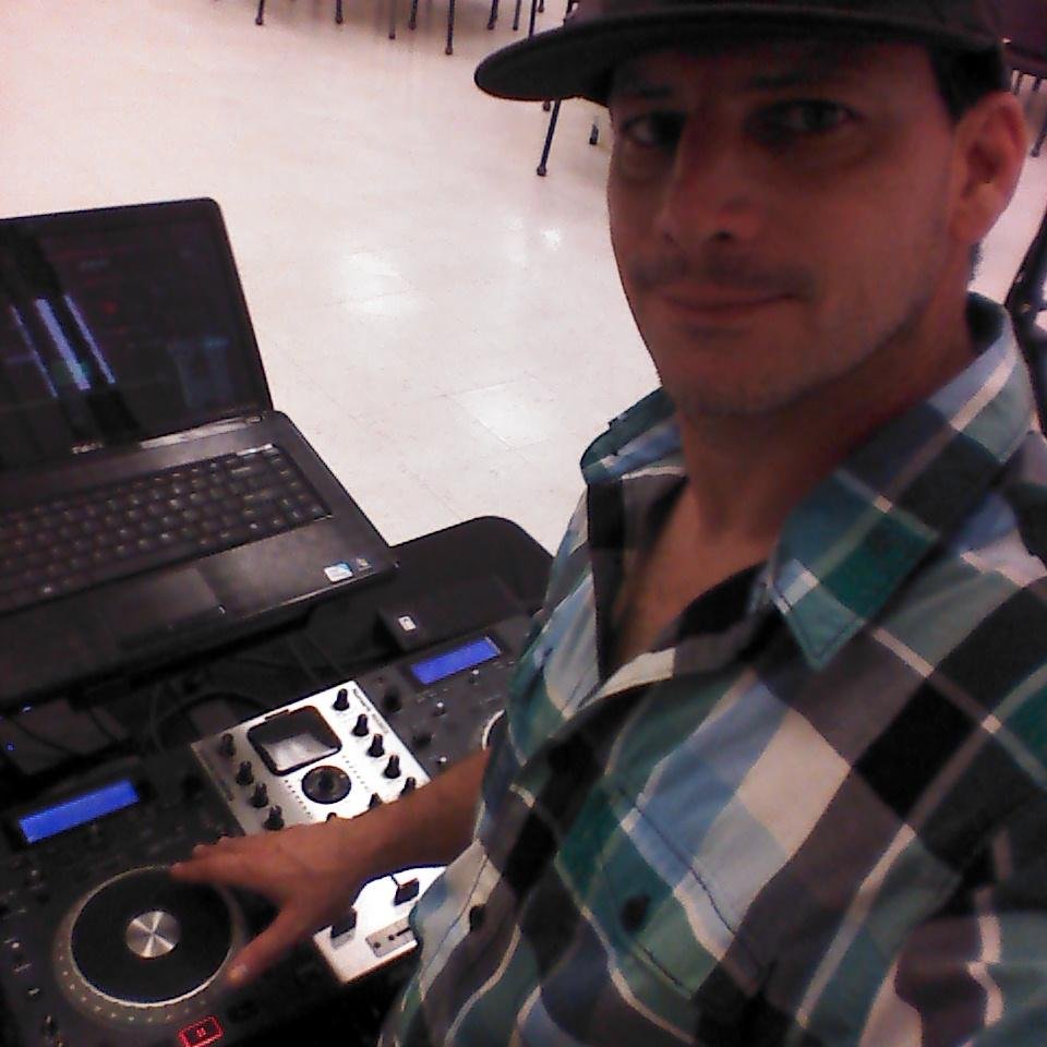 Professional DJ / Producer