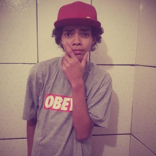 Parceros @cwb_maaah_ ,  @umagnomagoida_ 
s2